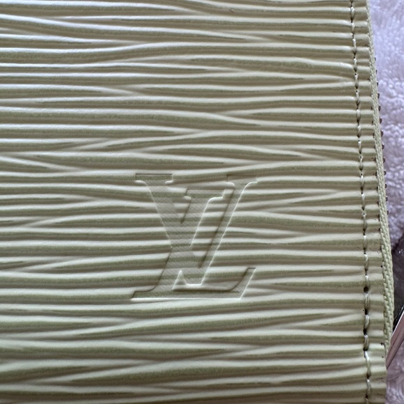 NEW Louis Vuitton Epi Zippy Wallet Vert Noto - M61863 🇯🇵 Japanese Exclusive - Picture 11 of 14